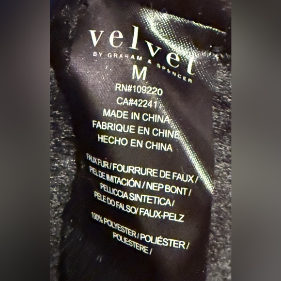 Faux suede/faux fur black by Velvet by Graham & Spencer. No size label / small - Picture 4 of 4